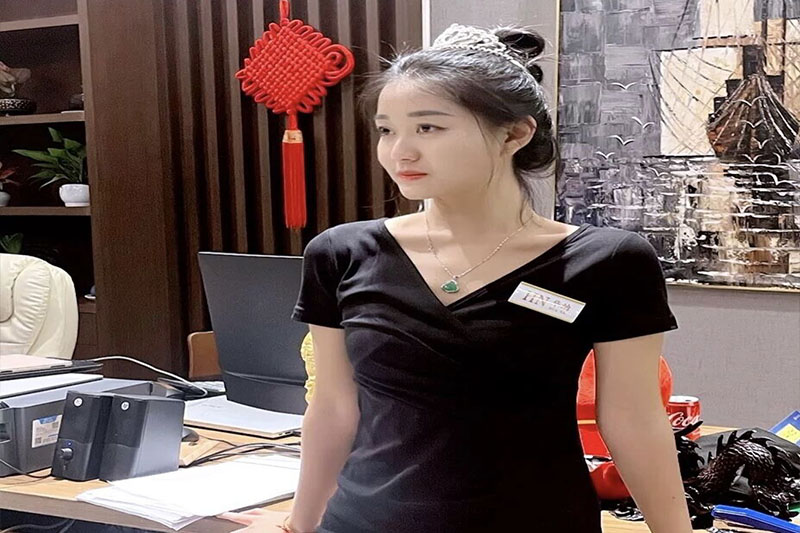 老街福布斯娱乐酒店